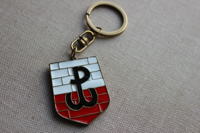 Kotwica Polski Walczącej na murze - brelok #12+ - obrazek 1