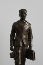 Józef Mackiewicz - statuetka - obrazek 2