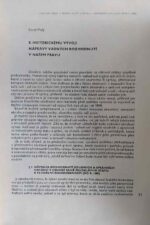 K historickemu vyvoji napravy vadnych rozhodnuti v nasem pravu