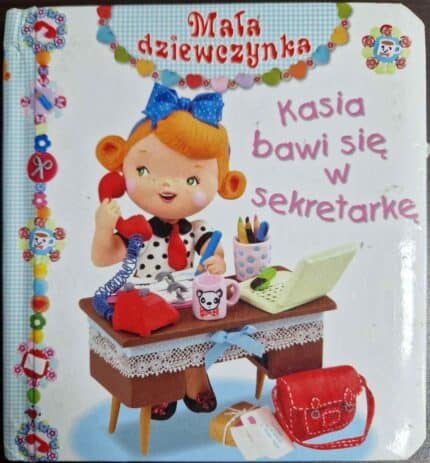Kasia bawi się w sekretarkę